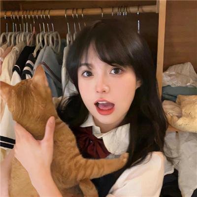 小妮扛枪
